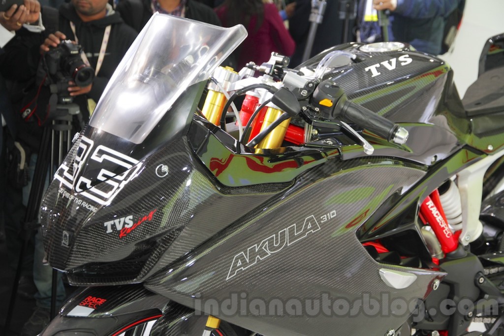 TVS-Akula-310-Racing - 2016 (13)