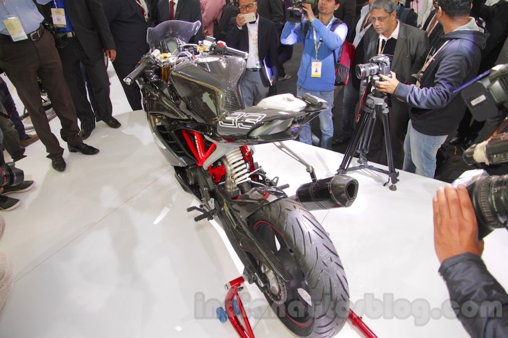 TVS-Akula-310-Racing - 2016 (19)