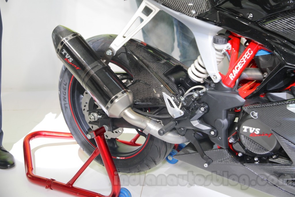 TVS-Akula-310-Racing - 2016 (7)