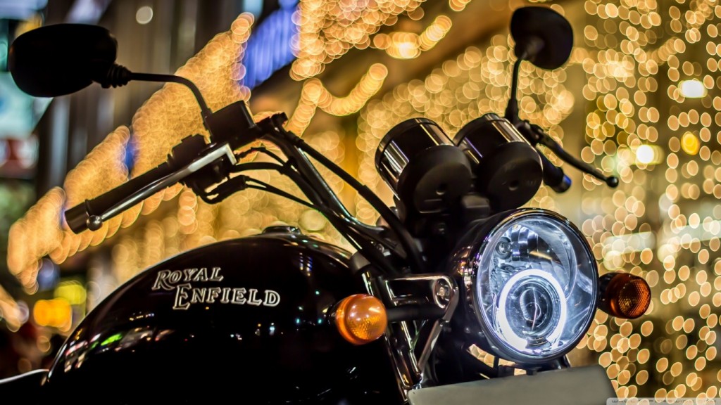 royal_enfield_20-wallpaper-1366x768