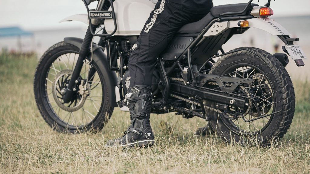 royal-enfield-himalayan-closups-01929