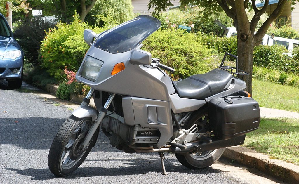 1024px-bmw_k100_rt_street_bike