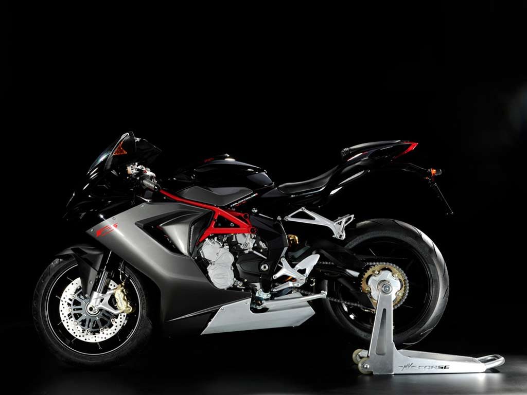 2015-mv-agusta-f3-675-5