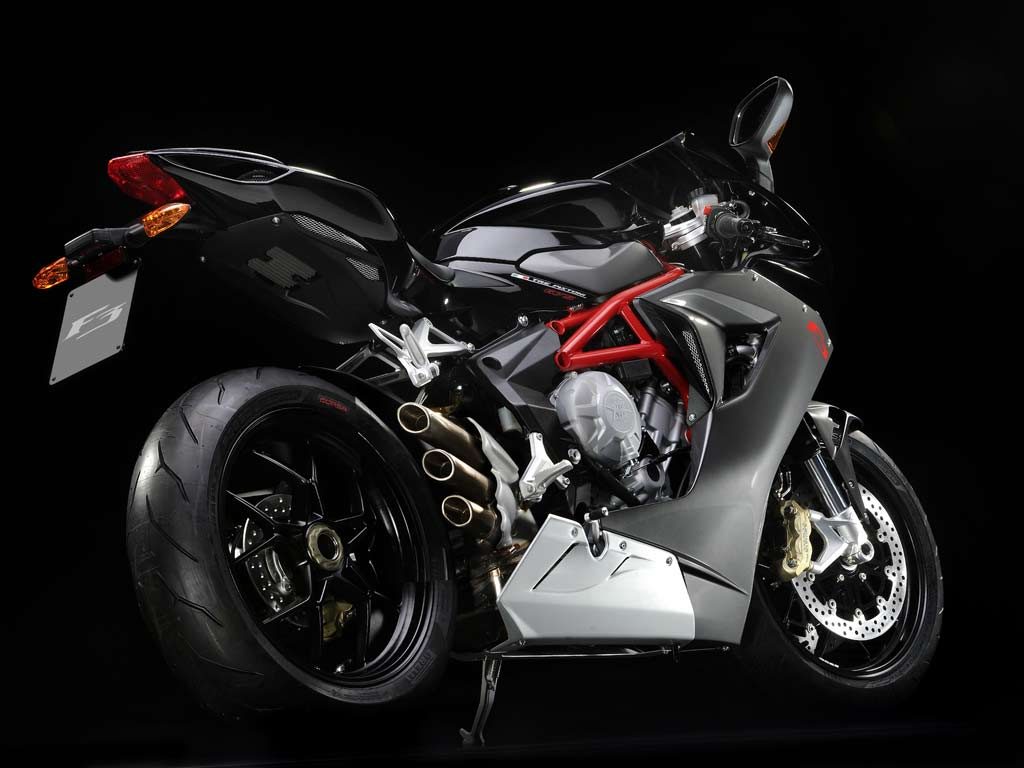 2015-mv-agusta-f3-675-6