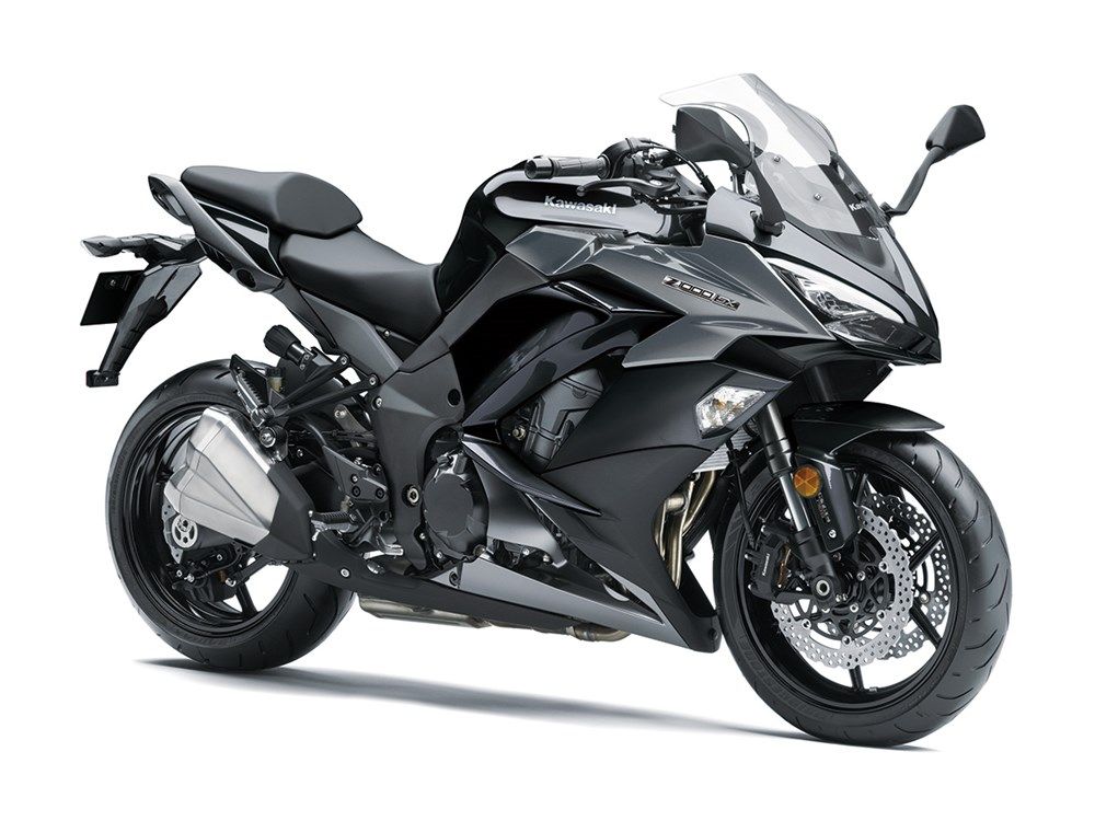 2017-kawasaki-z1000sx-3