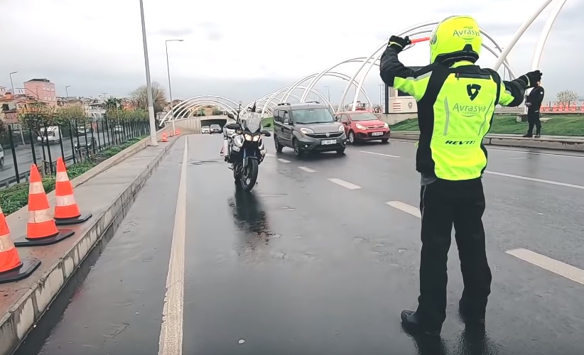 avrasya-tunel-motorlu-polis