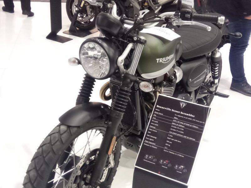 Triumph Motosiklet
