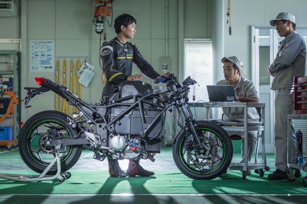 kawasaki elektrikli motosiklet