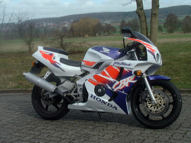 CBR400RR_NC29