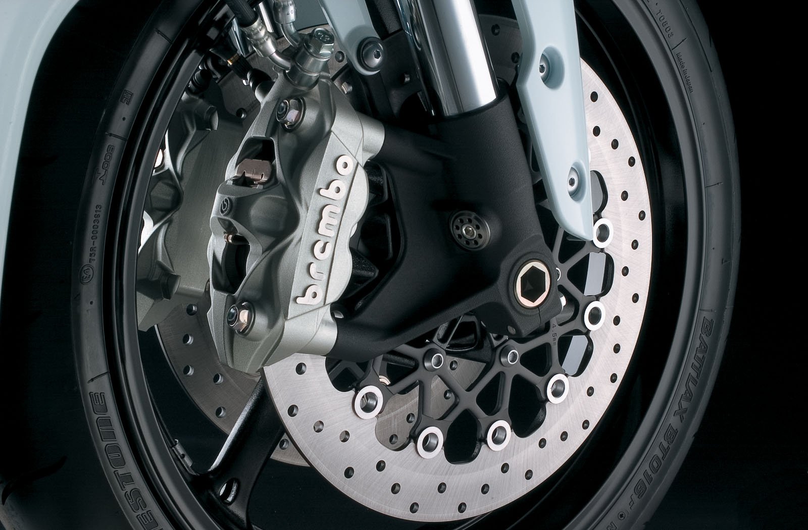 GSX-R750L1_FrontBrake