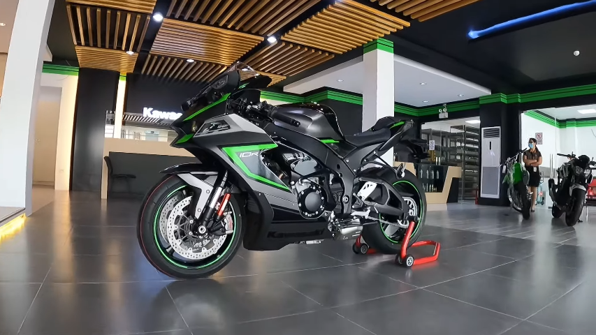 Kawasaki-Ninja-ZX-10R