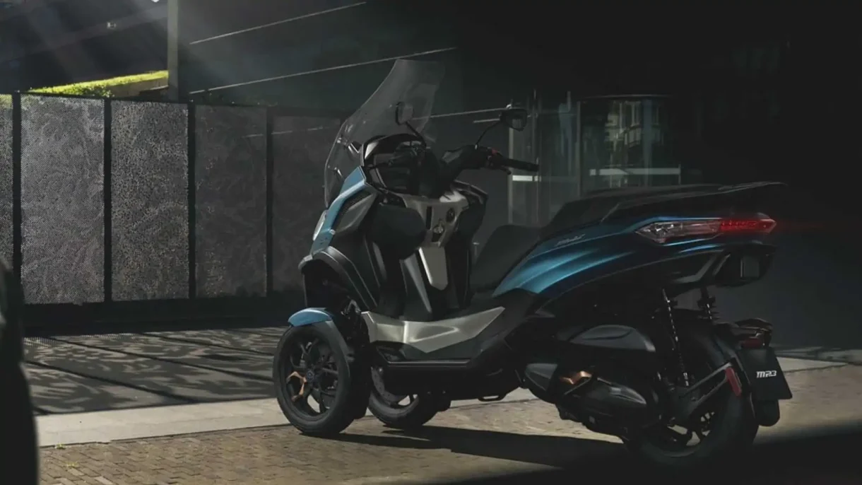 Piaggio, Haziran 2022'de G&uuml;ncellenmiş MP3 500'&uuml; Piyasaya S&uuml;recek