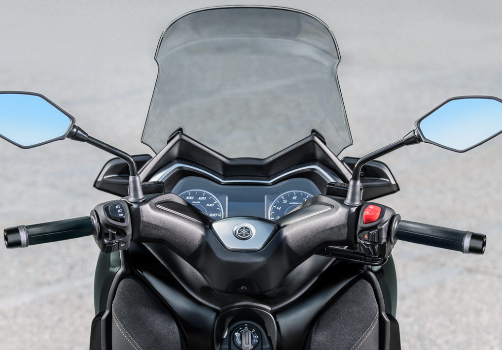 2022 XMAX 250 Tech MAX