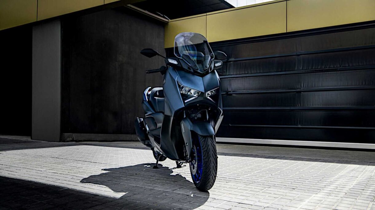 2023 Yamaha XMAX 300 ve 125 Foto Galeri