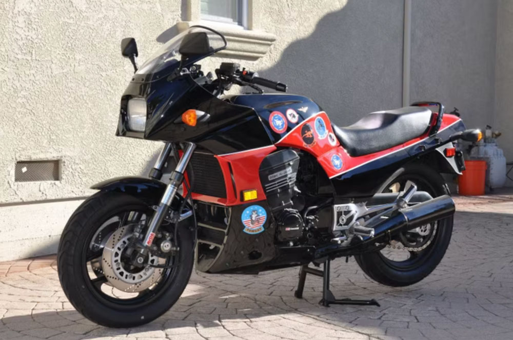 topgun-motorcycle-airplane-2