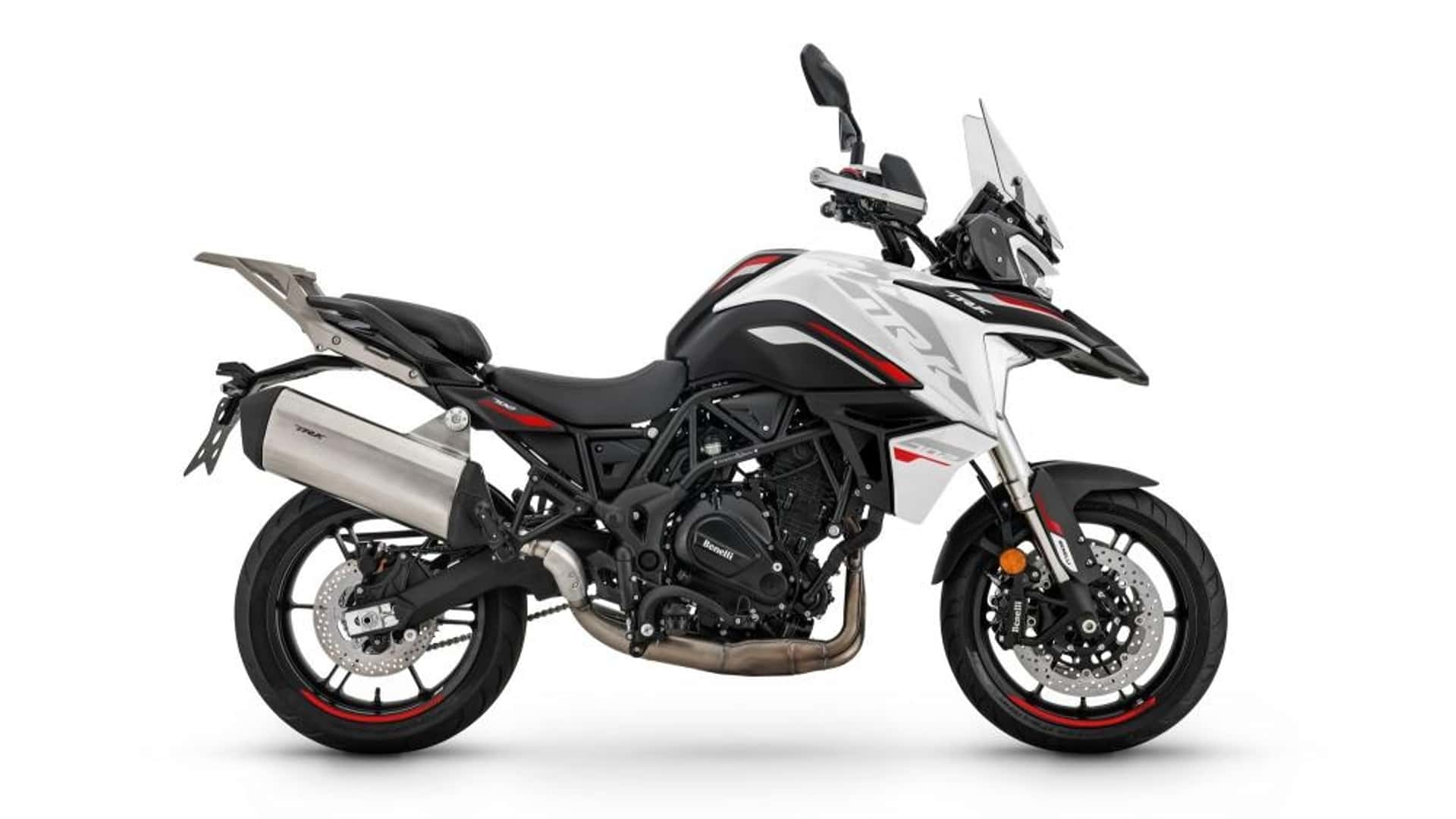 Benelli Yeni TRK 700 ve TRK 700X'i Avrupa'da Piyasaya S&uuml;r&uuml;yor