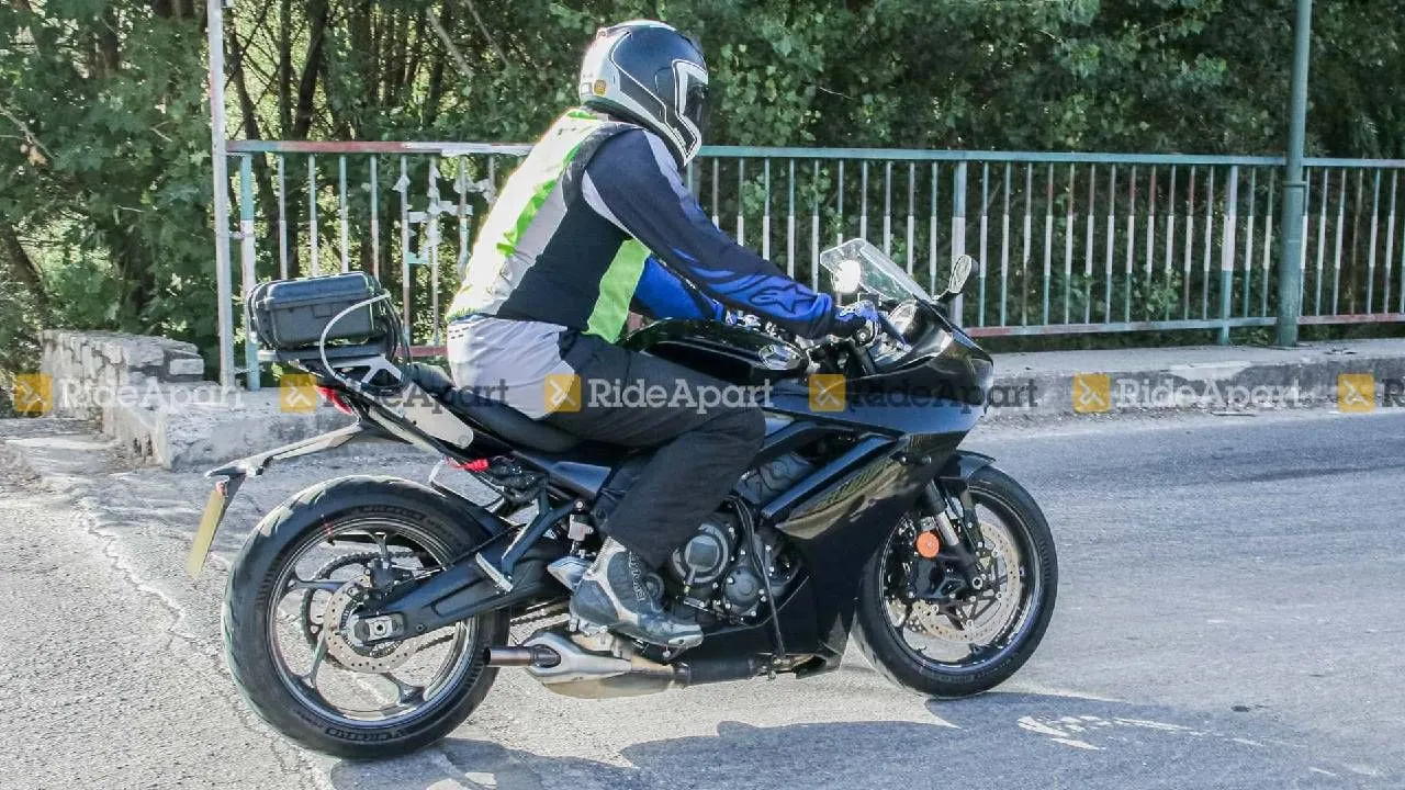 Triumph Daytona 660 Saklandığı Yerden &Ccedil;ıktı