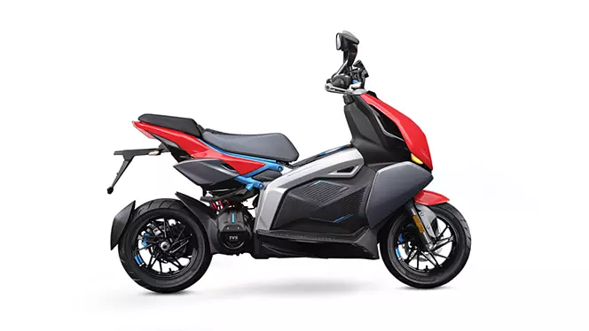 TVS X Performance Elektrikli Scooter En Pahalısı