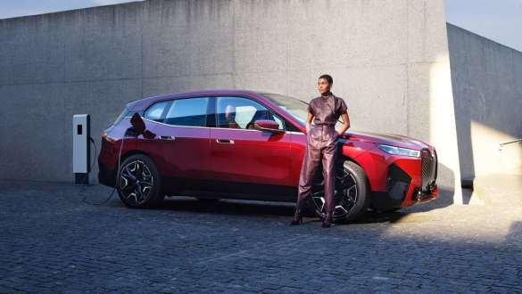 BMW i Wallbox ile Evde Şarj Etme