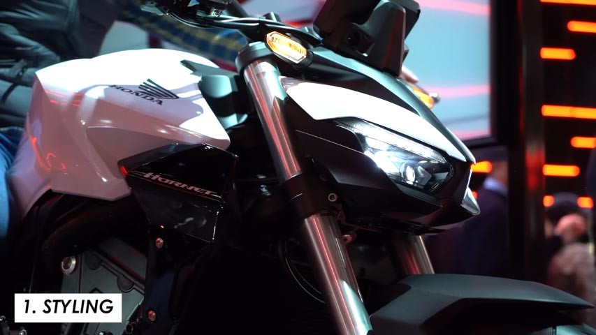 Süspansiyon, tamamen ayarlanabilir 41 mm Showa SFF-BP ters çatallara ve Showa arka amortisöre sahip eski CB1000R'lerle aynıdır.