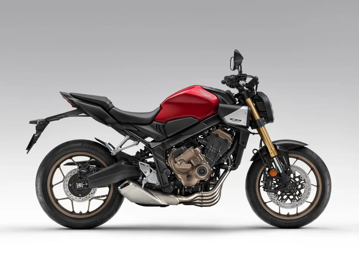 2024 Honda CB650R E-Clutch, Gelenekselden Teknolojiye