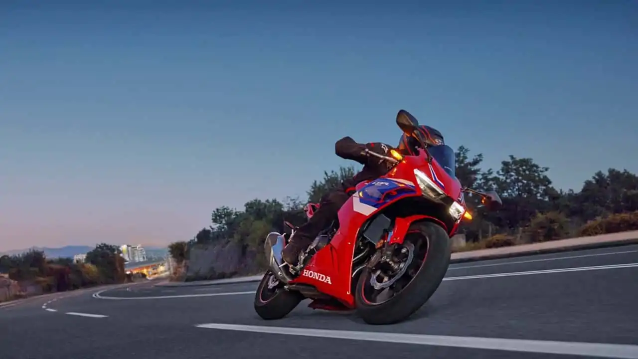 2024 Honda CBR500R, Abisinin Aynısı