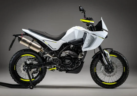 Benelli, BKX 300 ve BKX 300 S ile Başlangıç Seviyesi Modellerini Sunuyor