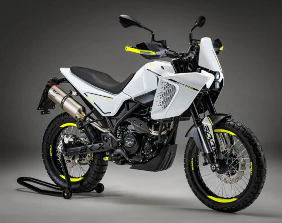 Benelli, BKX 300 ve BKX 300 S ile Başlangıç Seviyesi Modellerini Sunuyor