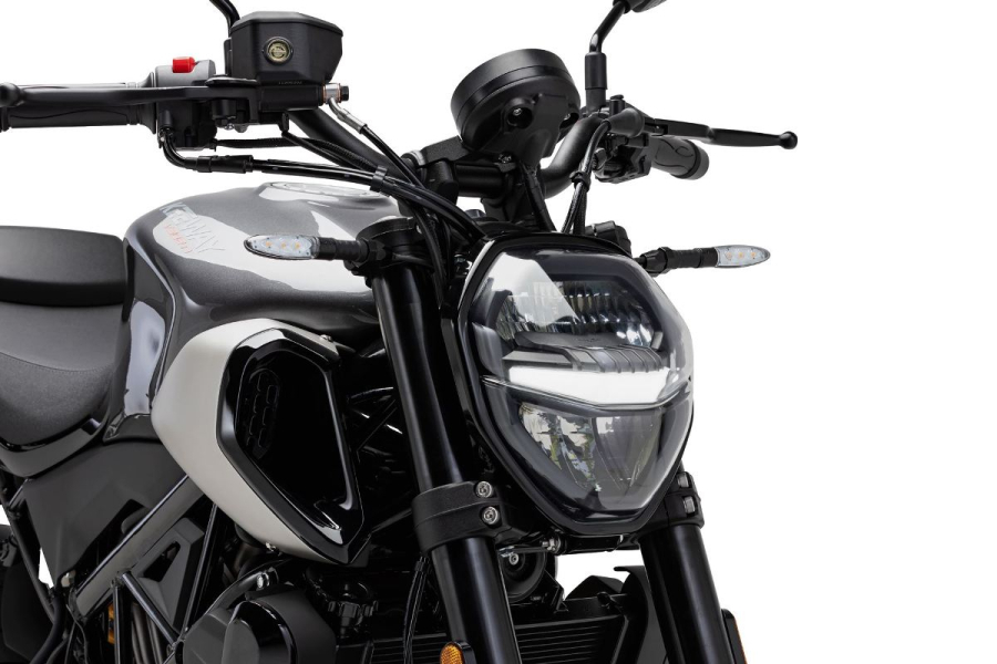 2024 Keeway V302N, 298cc'lik Streetfighter