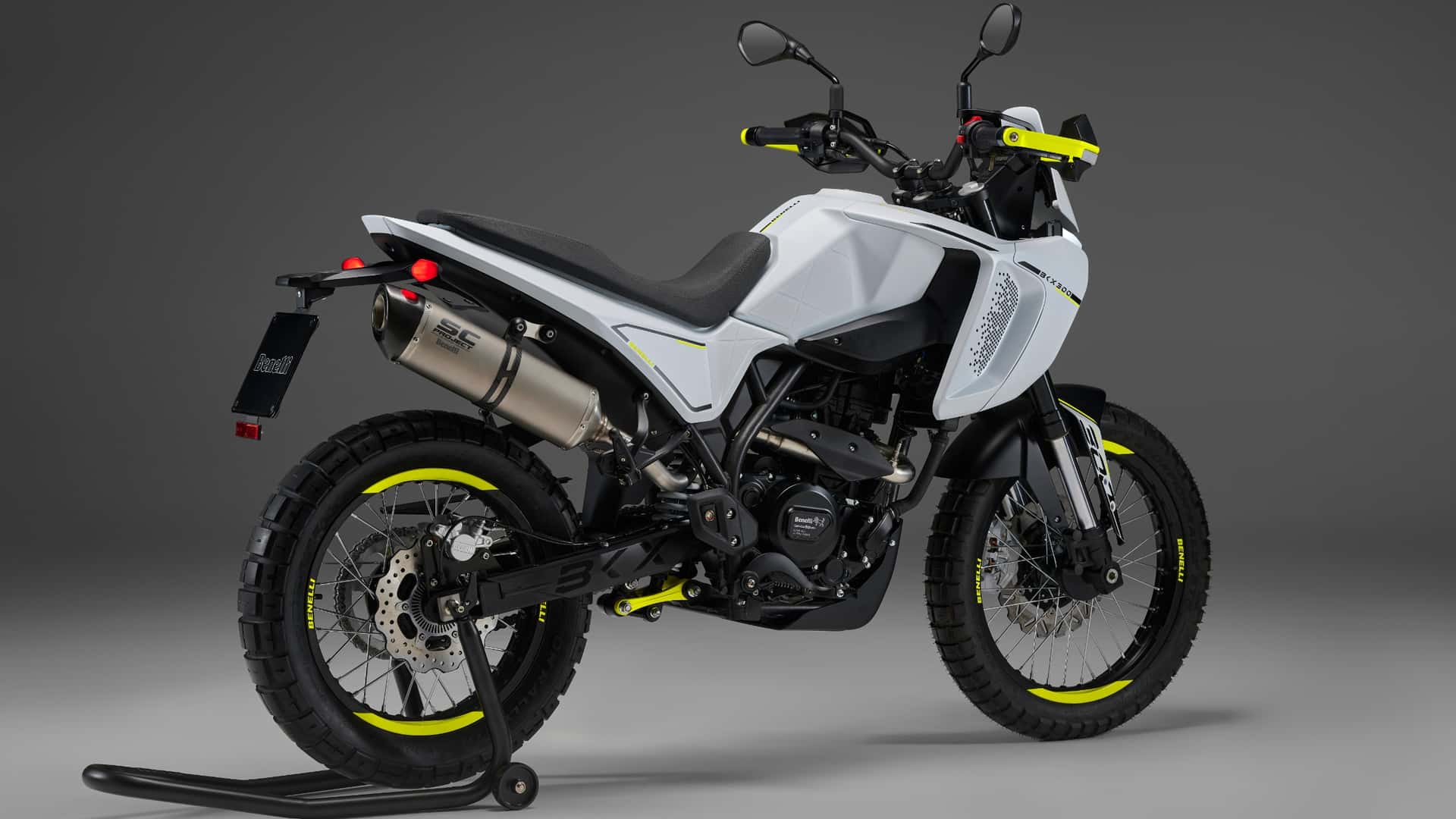2024 Benelli BKX300 İyi Performansa Sahip