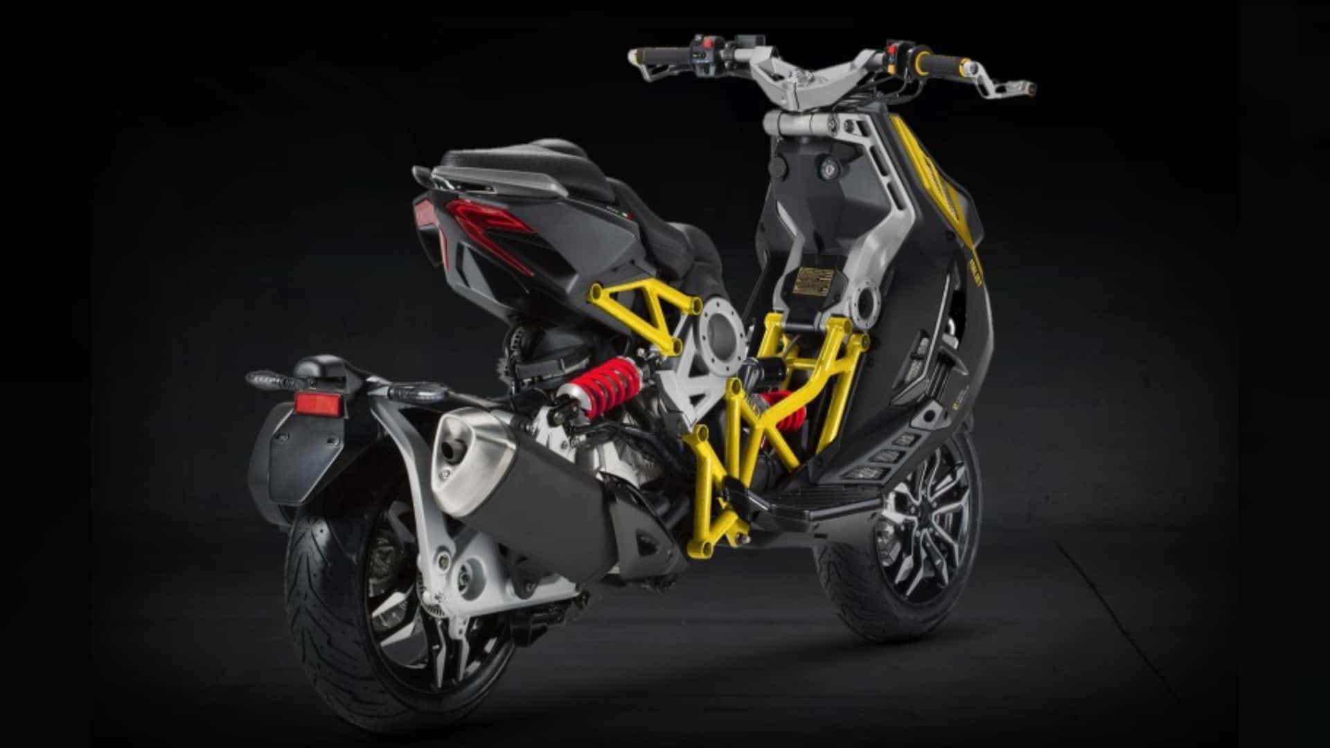 Italjet Dragster 125 ve 200 Herkesi Etkiliyor