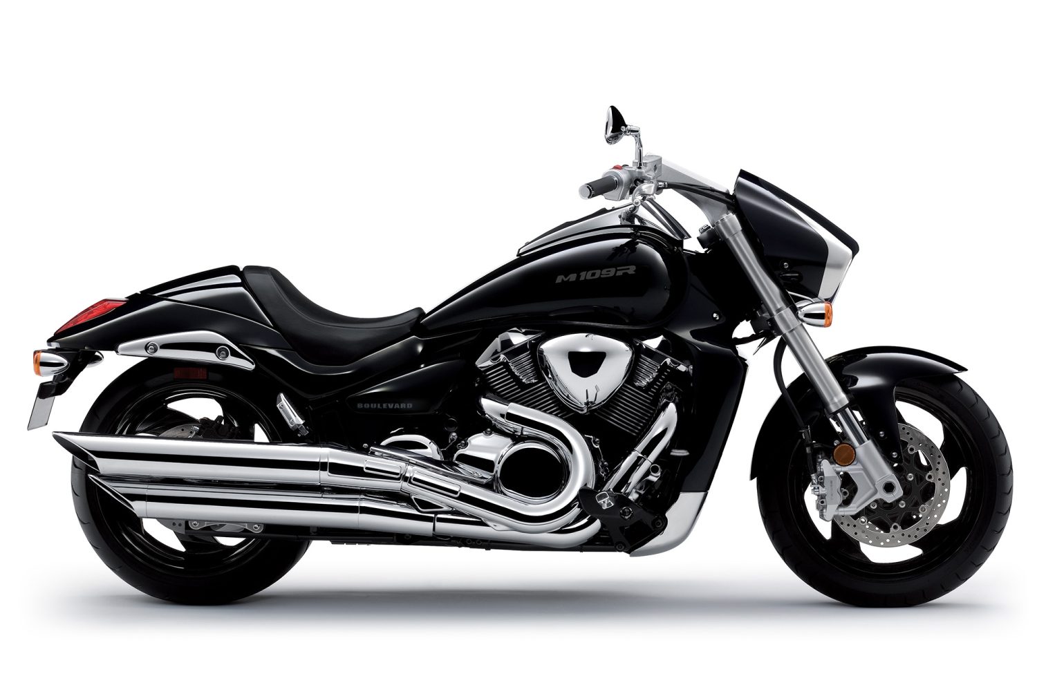 2024 Suzuki Boulevard M109R BOSS, Y&uuml;ksek G&uuml;&ccedil; ve Performans