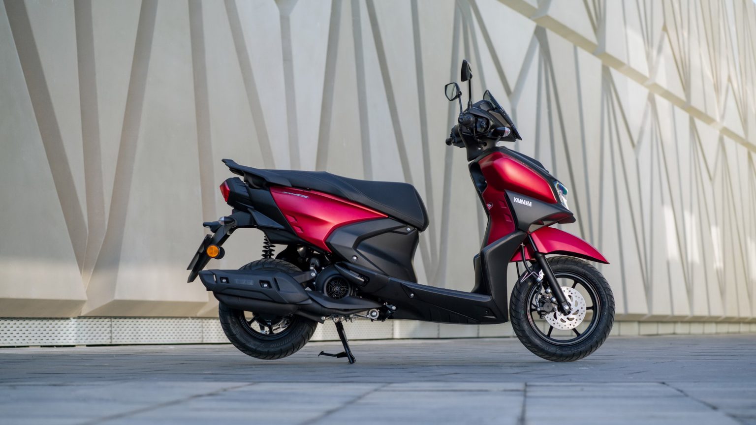 2024 Yamaha RayZR, En Hafif Hibrit Scooter