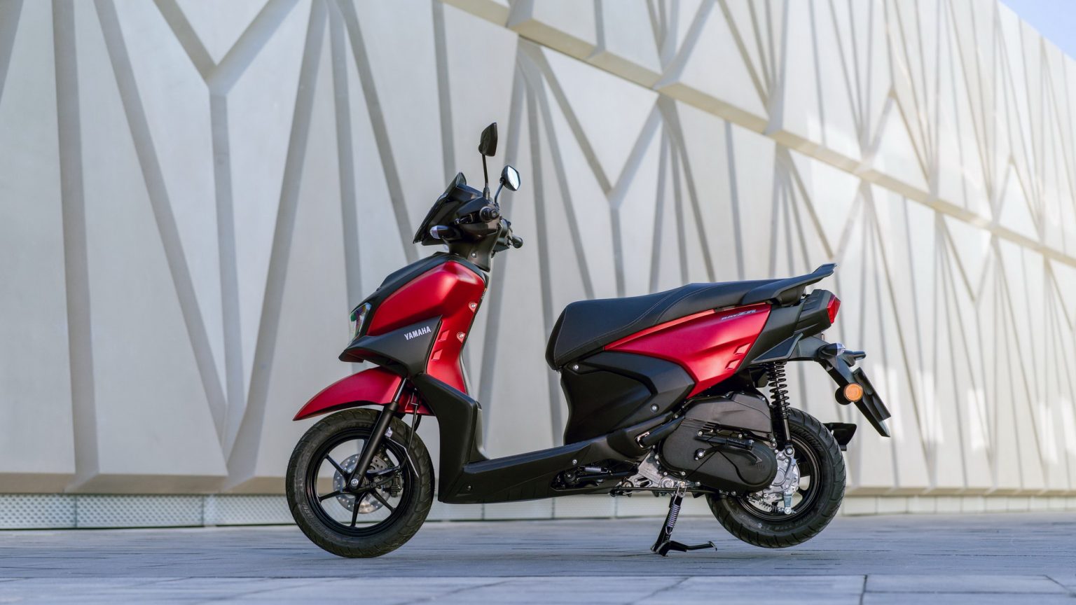 2024 Yamaha RayZR, En Hafif Hibrit Scooter