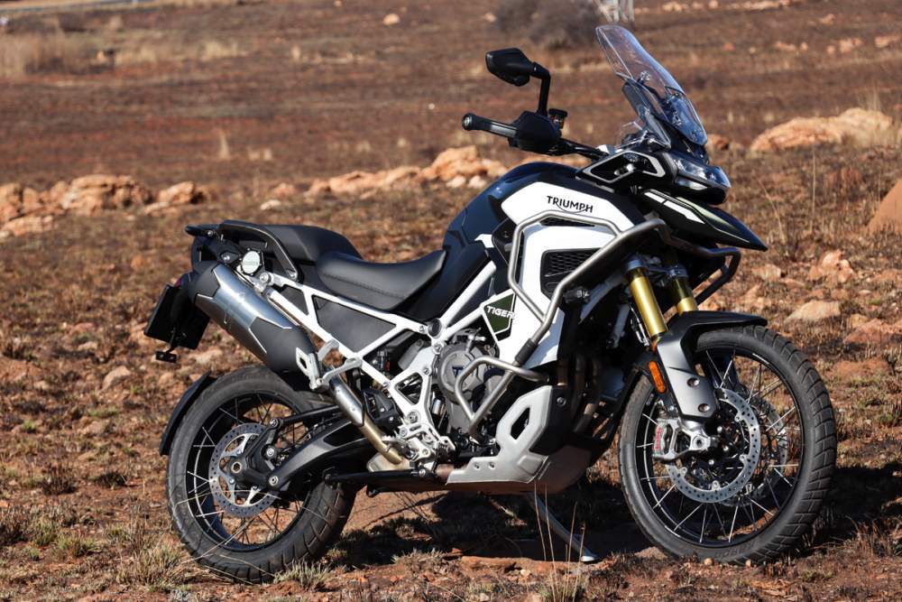 Adrenalinizi Tepeye &Ccedil;ıkartacak 10 Macera Motosikleti - 2023 Triumph Tiger 1200 Rally Pro
