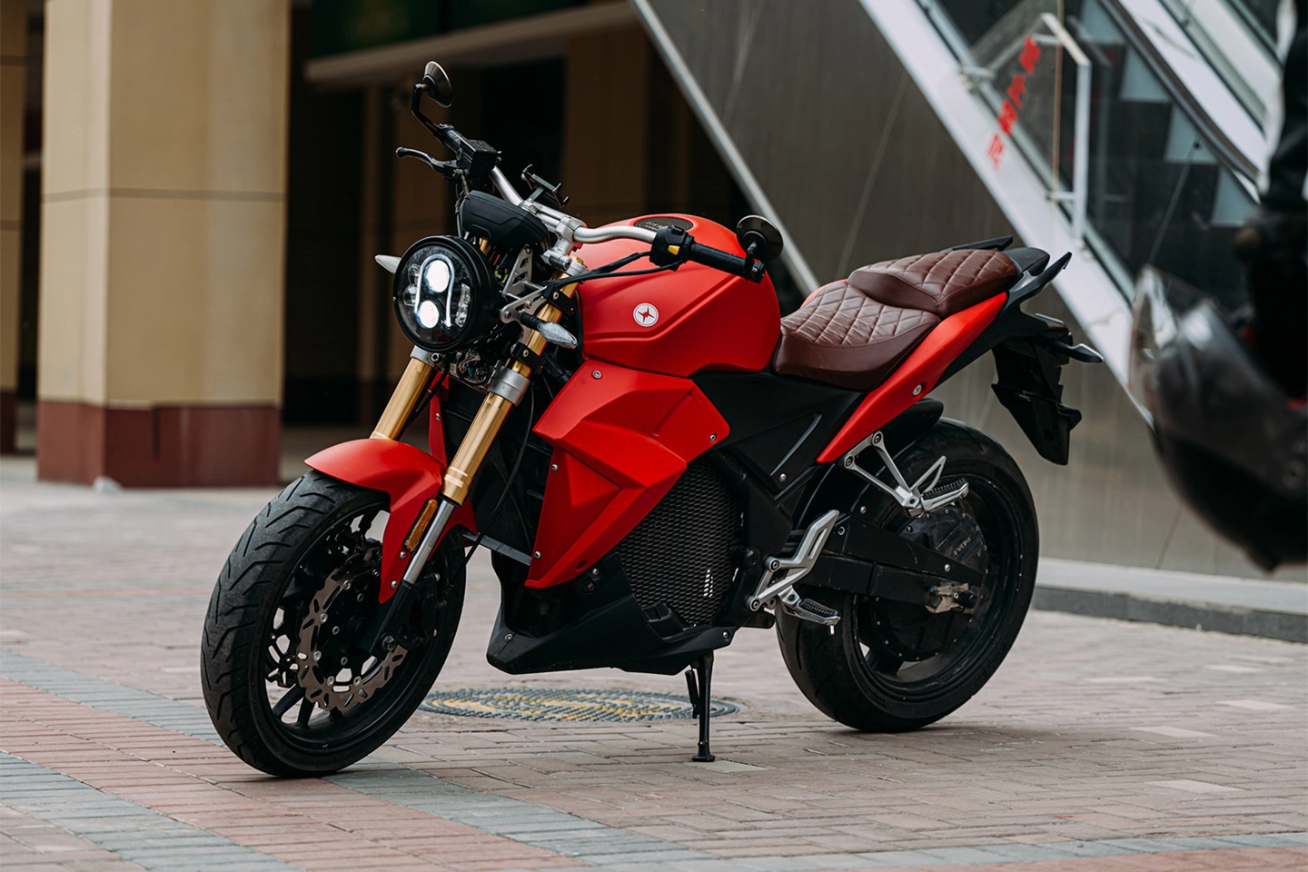 One Evoke Urban Classic