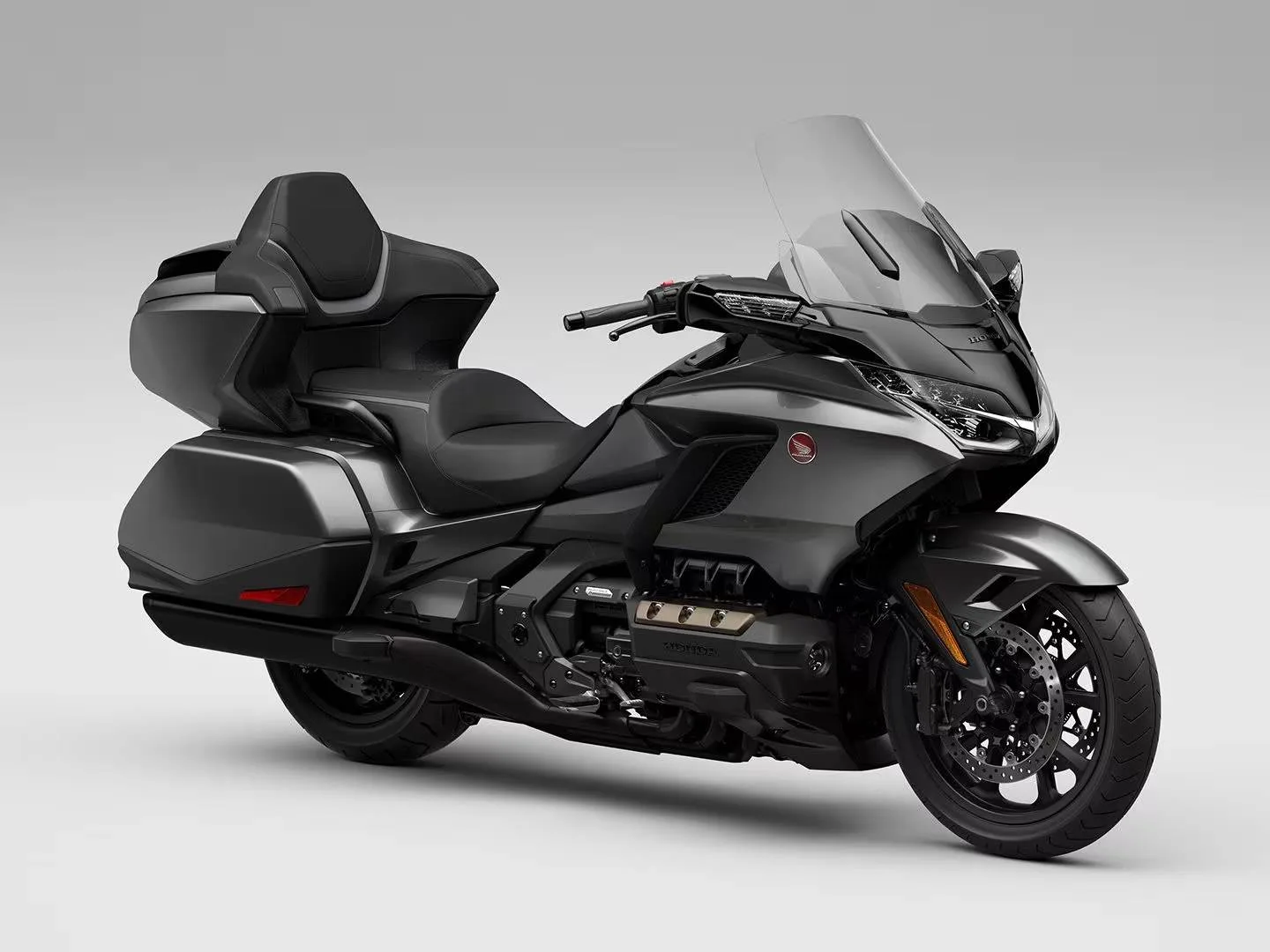 En uzun yol yapabilecek motosikletler, Honda Gold Wing