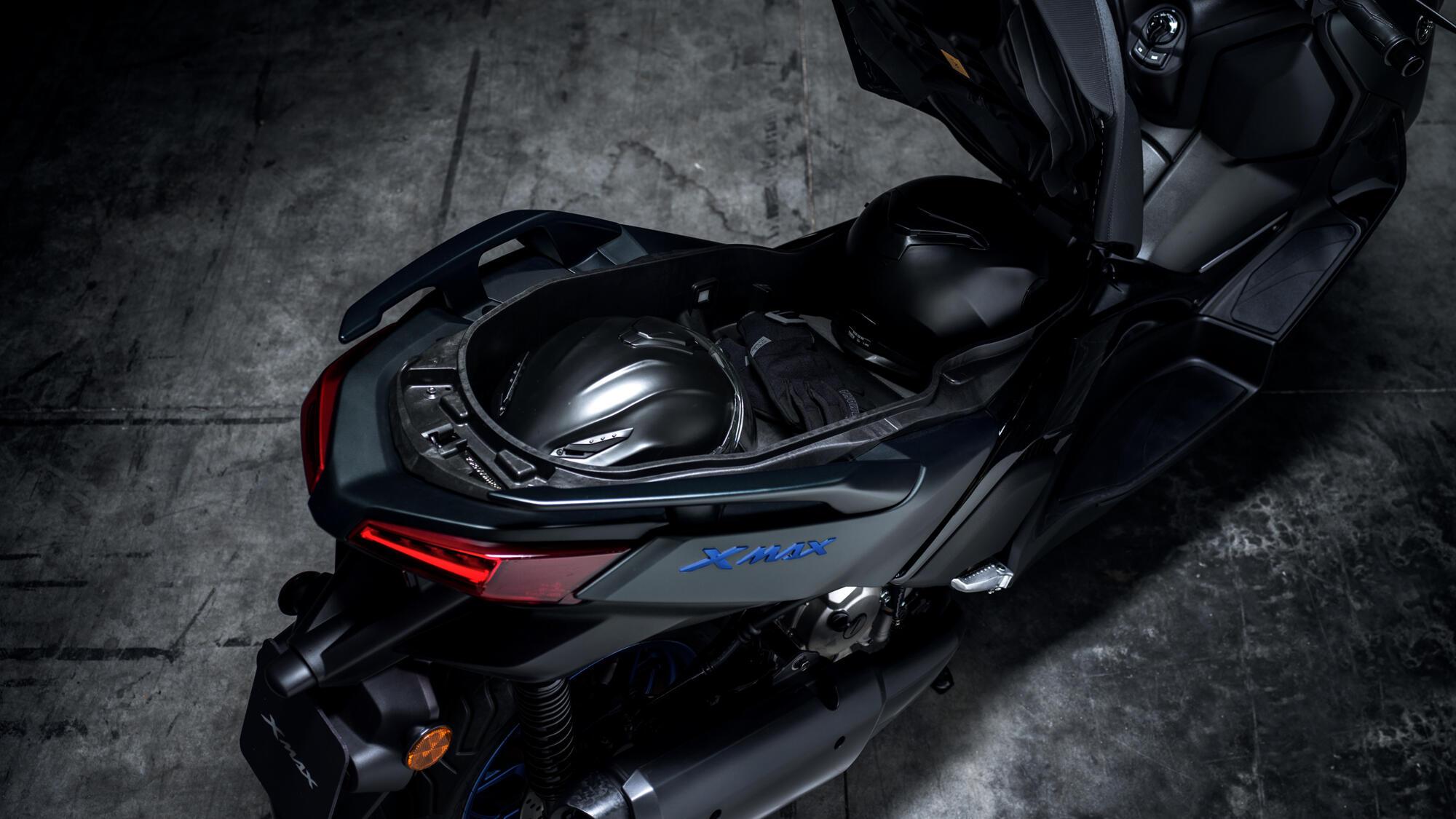 Yamaha XMAX 250