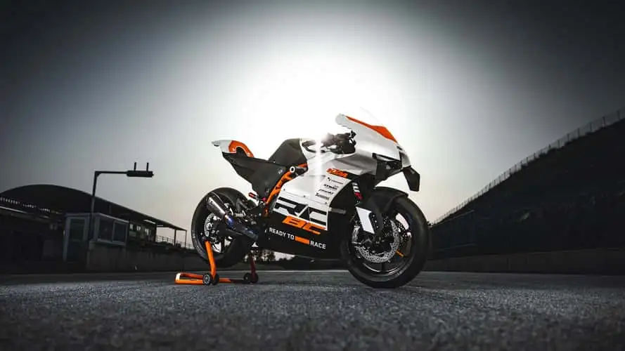 2024 KTM RC 8C, 41.499 Dolar