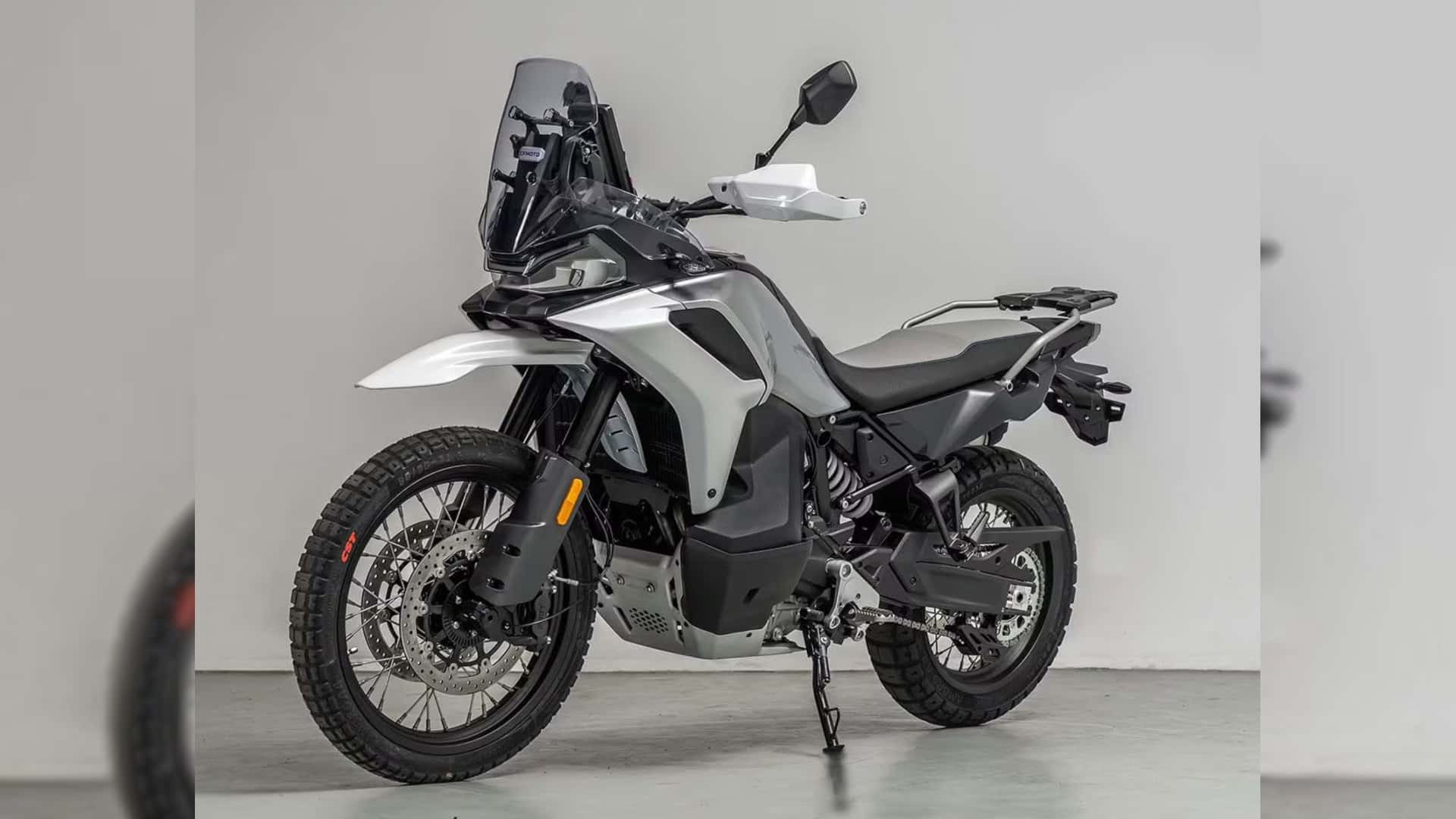 CFMoto 800MT-X (2025)