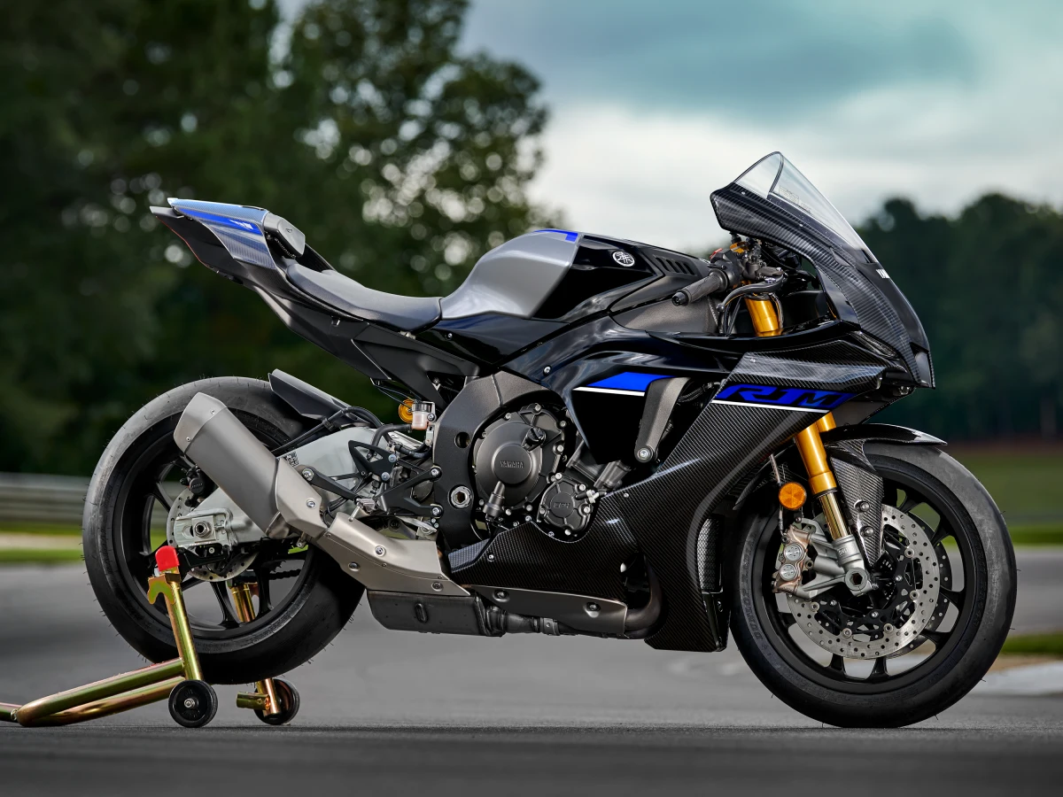 Yamaha, YZF-R1 ve YZF-R1M Sona Eriyor