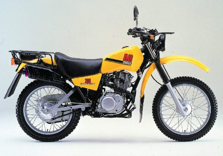 Yamaha AG 200