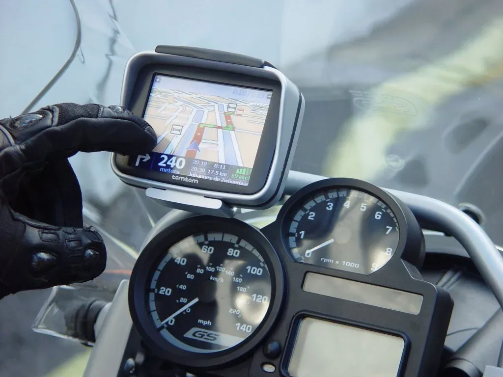 tomtom touch