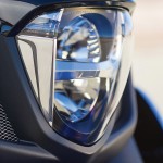 2014-Honda-Valkyrie_headlight