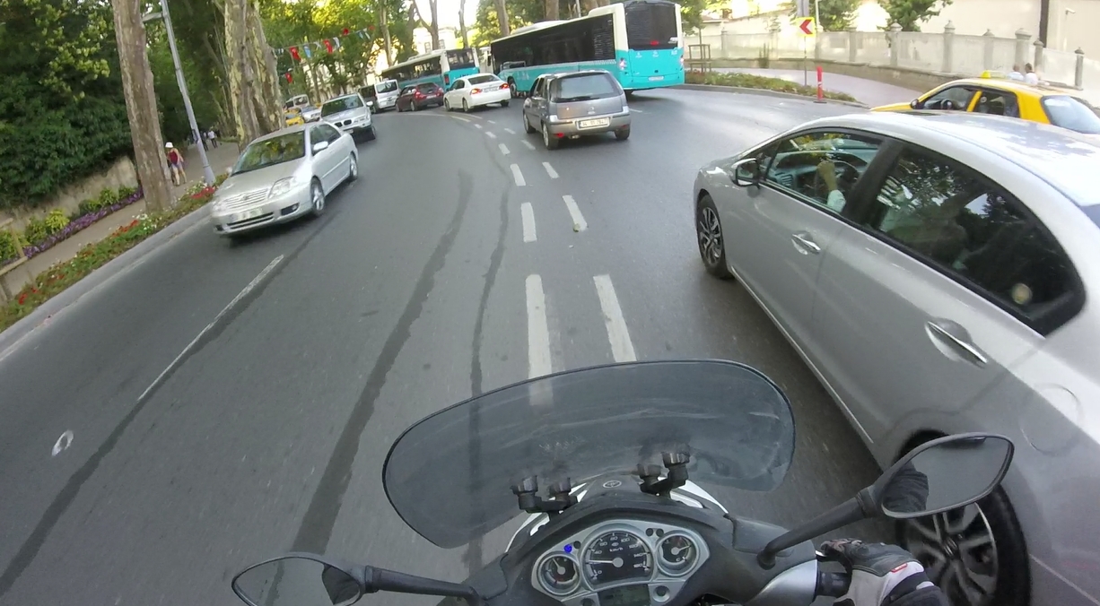 istanbul motosiklet sürüşü