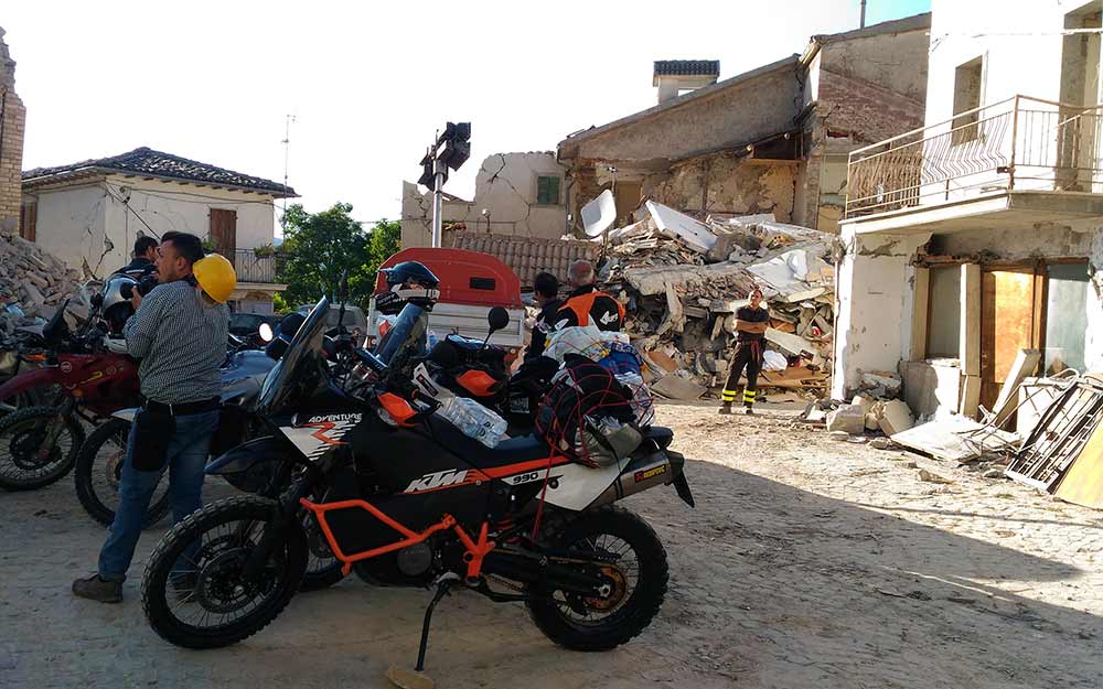 aid earthquake motorcycle