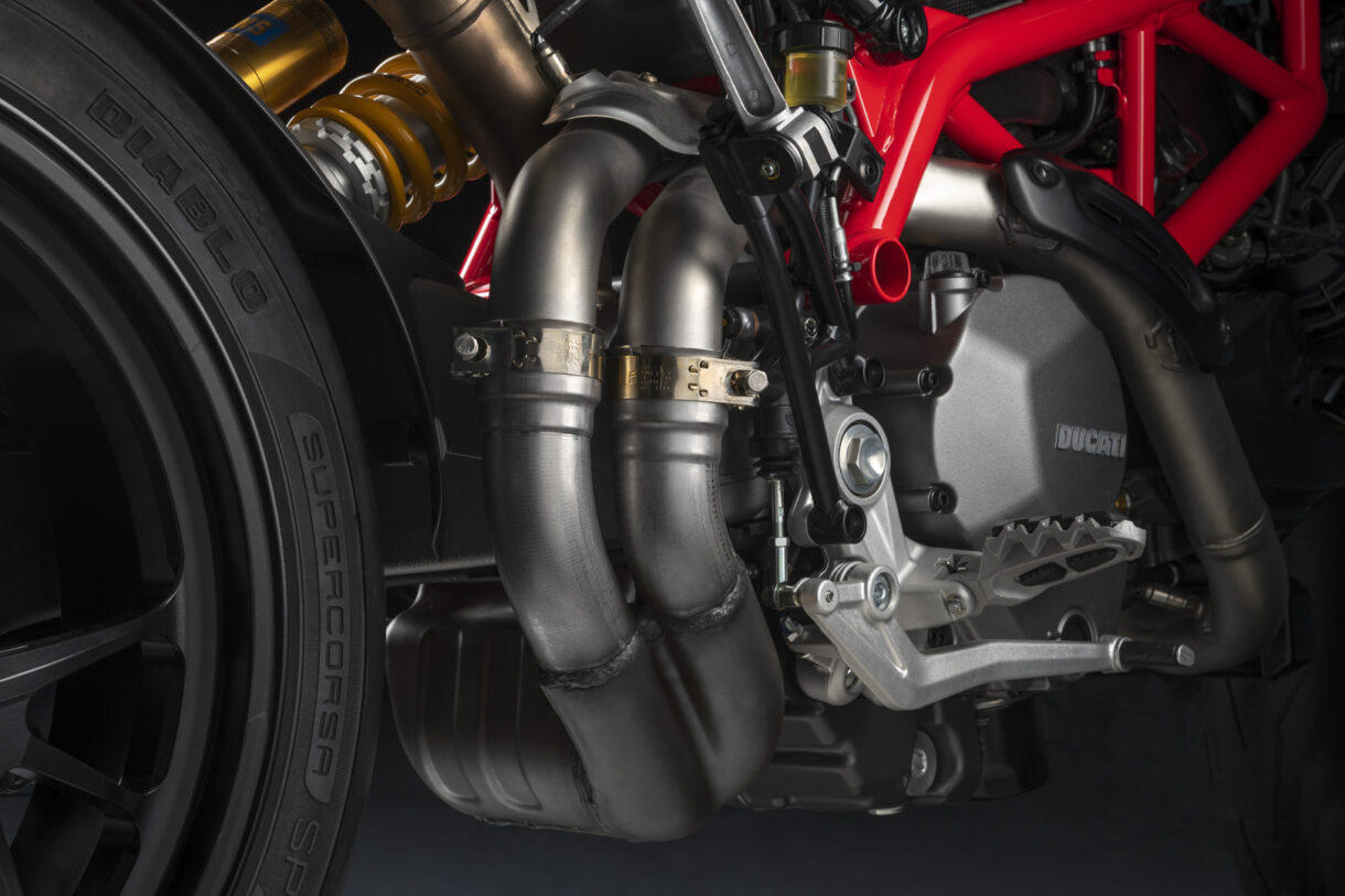 2022-Ducati-Hypermotard-950