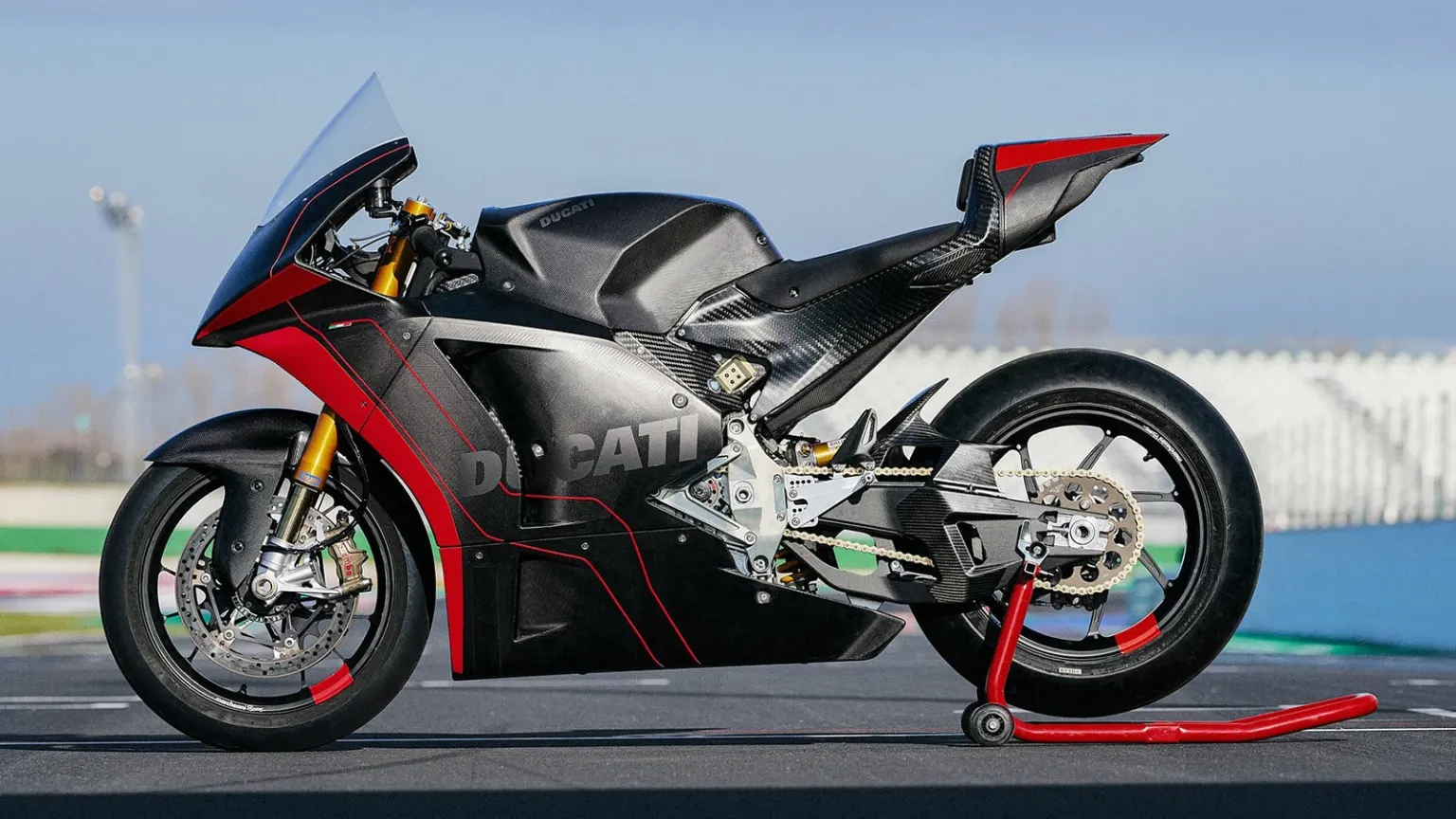 Ducati, yarış elektrikli motosikletinin özelliklerini açıkladı